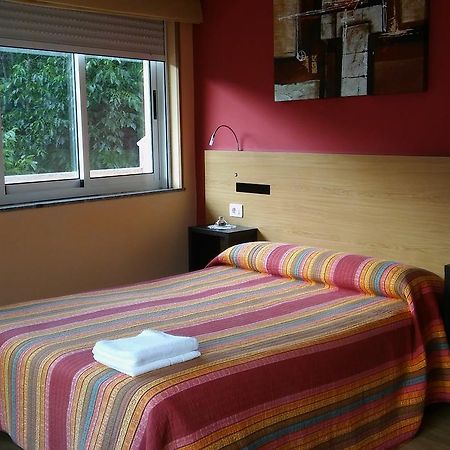 Hostal-Meson Vilasante トリアカステーラ エクステリア 写真